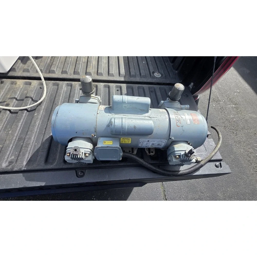 Gast MFG 7HDD-10-M700X Air Compressor 4 Piston Pump 120v/220V As Is See Photo
